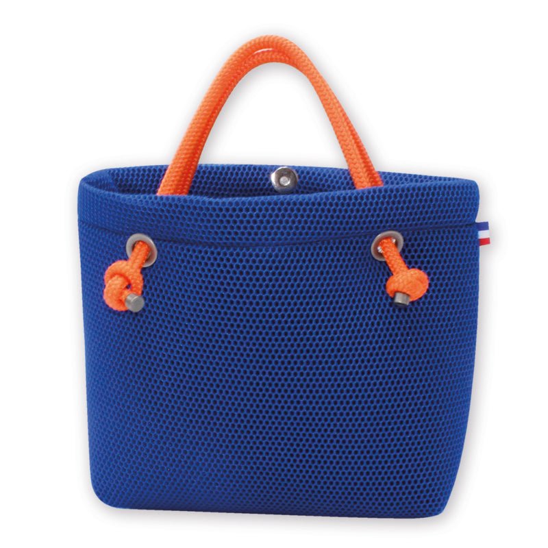 Sac Baby Flux bleu électrique – mini sac bandoulière modulable avec tissu alvéolé léger.