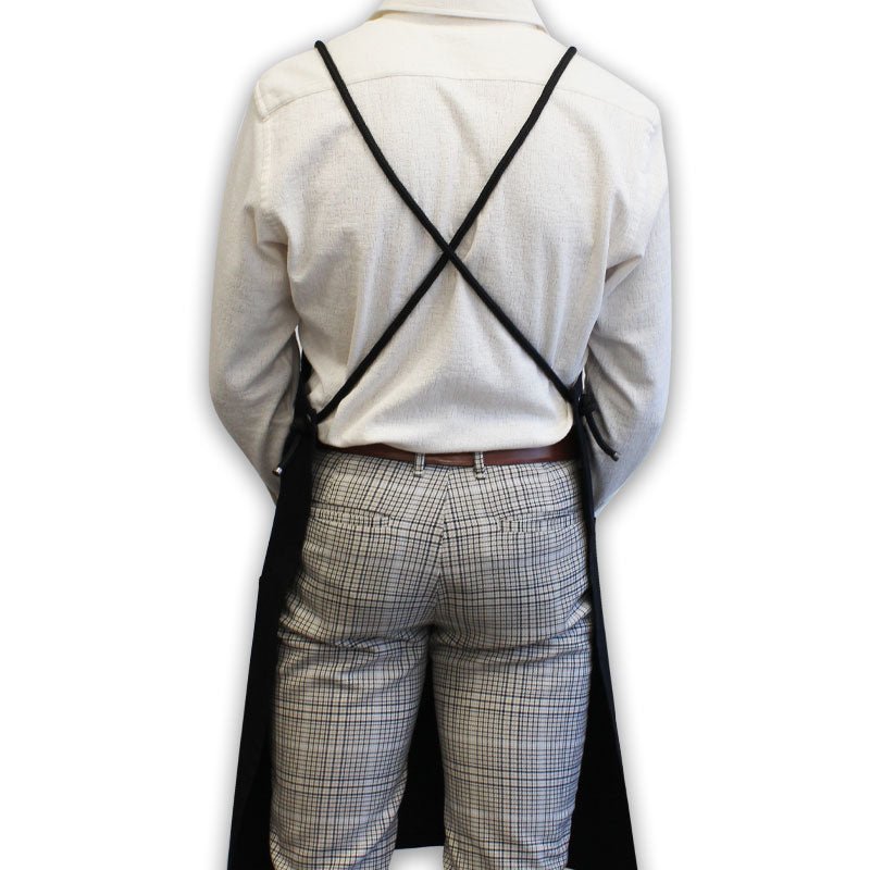 Tablier japonais noir porté par un homme, vue de dos