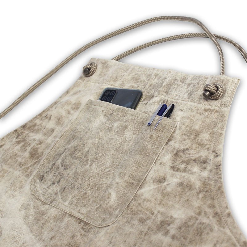  Tablier style japonais en toile recyclée vue de détail poche pour crayon et iphone